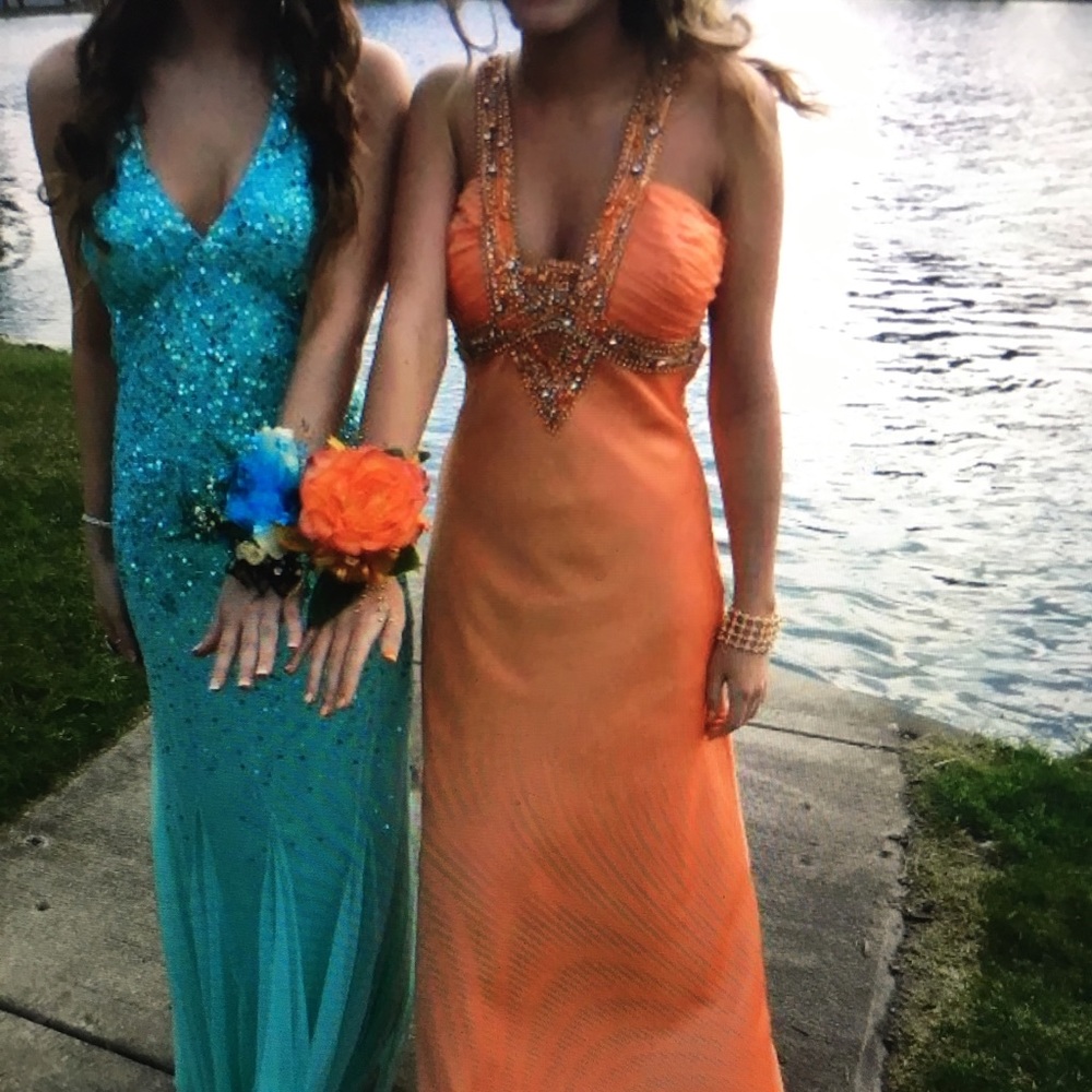 Interlude Prom Dress - Picture 8 of 8